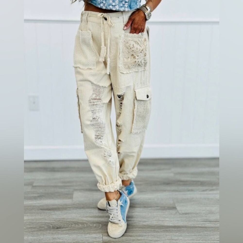 POL Distressed Crochet Patch Cargo Jogger Jeans Beige Flax Womens Medium 32